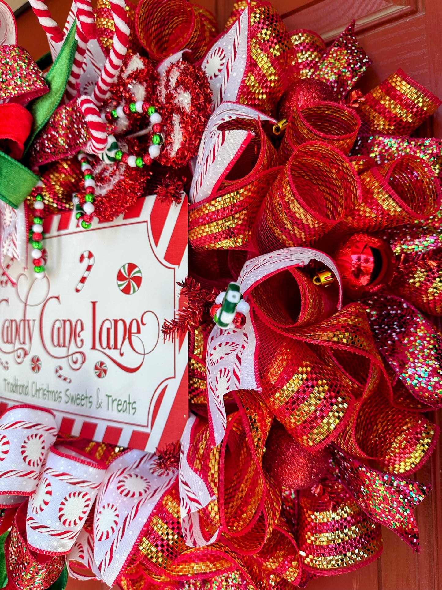 🎄 Candy Cane Lane Christmas Wreath